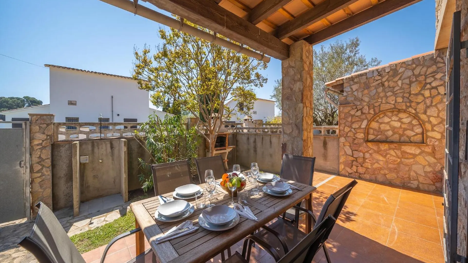 6-Bedroom Villa In L'Escala 0*,