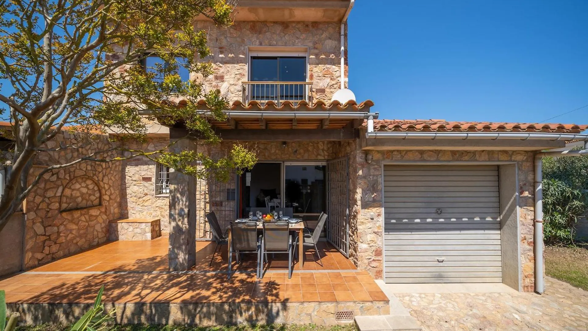6-Bedroom Villa In L'Escala