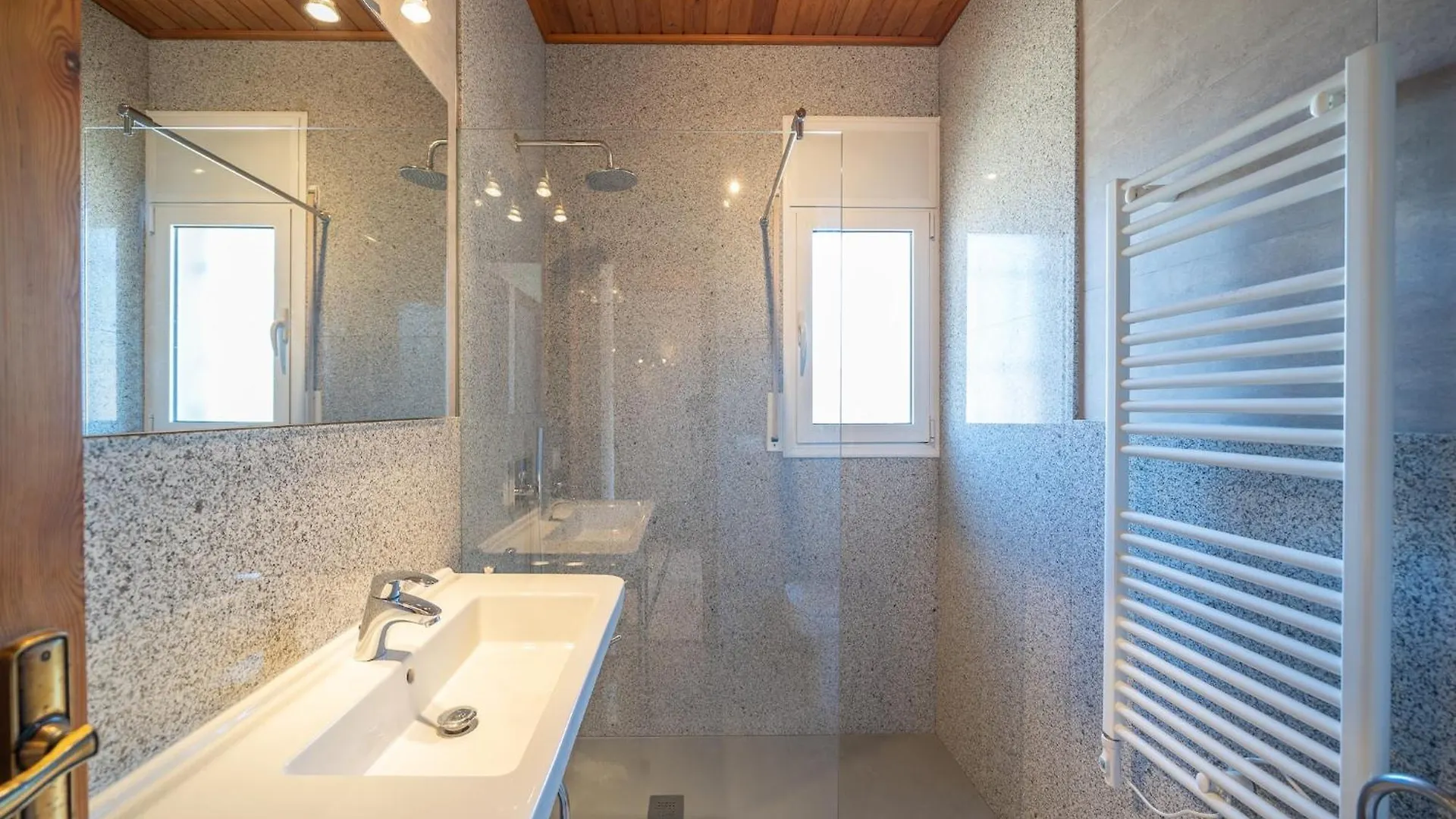 6-Bedroom Villa In L'Escala 0*,